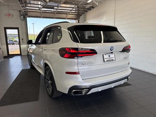 2026 BMW X5 PHEV xDrive50e