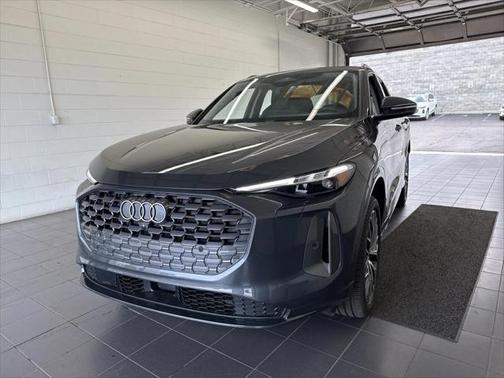 2025 Audi Q5 Premium Plus