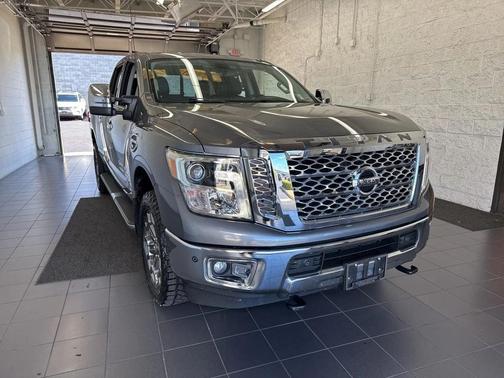 2019 Nissan Titan XD SL