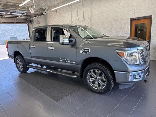 2019 Nissan Titan XD SL
