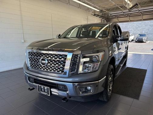2019 Nissan Titan XD SL