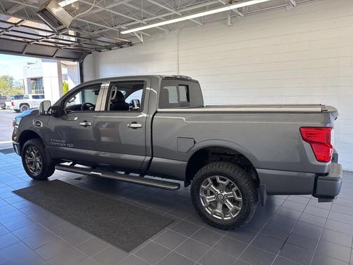 2019 Nissan Titan XD SL