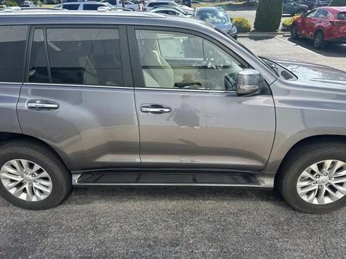 2023 Lexus GX 460 Premium