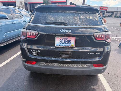 Diamond Black Crystal Pearlcoat 2024 Jeep Compass Limited