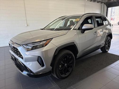 2024 Toyota RAV4 Hybrid SE