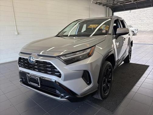 2024 Toyota RAV4 Hybrid SE