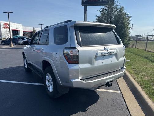 2024 Toyota 4Runner SR5