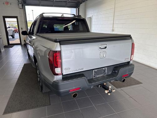 Lunar Silver Metallic 2021 Honda Ridgeline Sport
