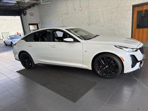 2023 Cadillac CT5 Sport