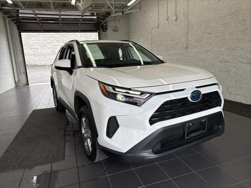 2024 Toyota RAV4 Hybrid XLE