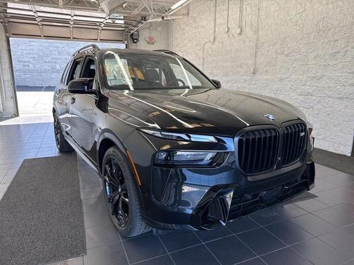 2026 BMW X7 M60i