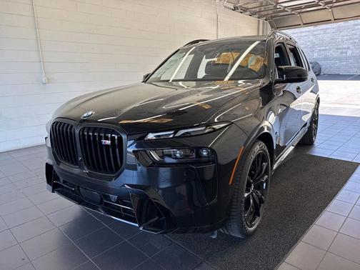 2026 BMW X7 M60i