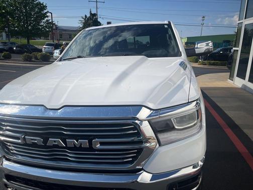 Bright White Clearcoat 2023 RAM 1500 Laramie