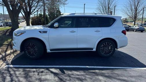 2023 INFINITI QX80 SENSORY AWD