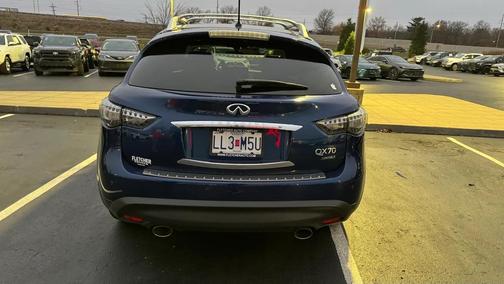 2017 INFINITI QX70 Base