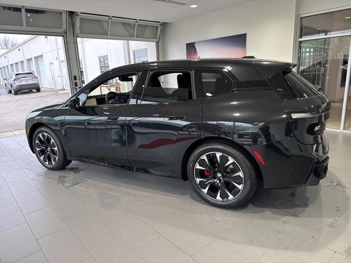 2026 BMW iX xDrive45