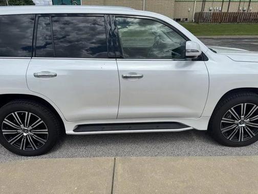 2019 Lexus LX 570 Base