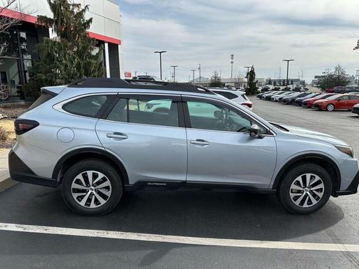 2022 Subaru Outback Base