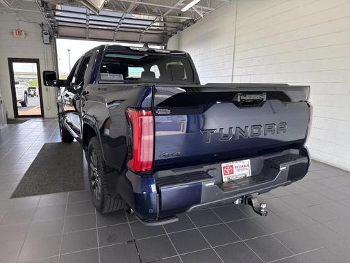 2022 Toyota Tundra Platinum