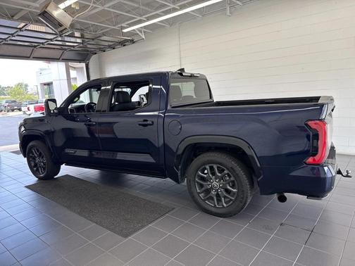 2022 Toyota Tundra Platinum