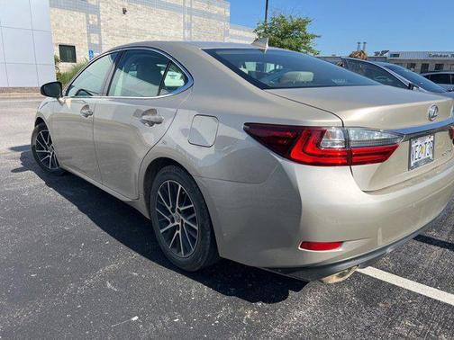 2016 Lexus ES 350 Base