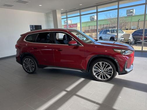 Vegas Red Metallic 2026 BMW X1 xDrive28i