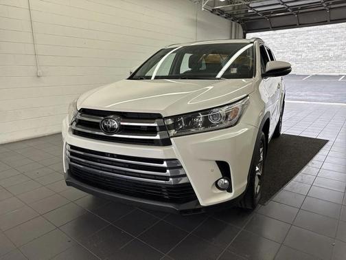 2017 Toyota Highlander Limited