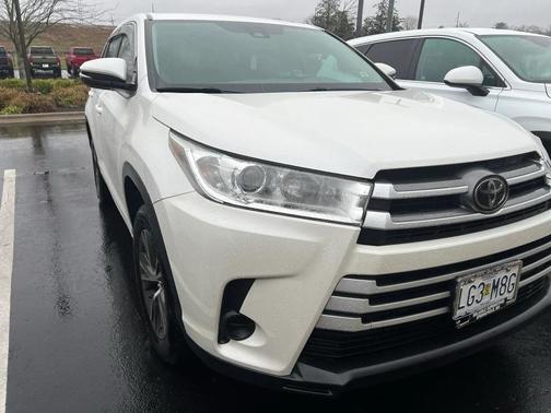 2018 Toyota Highlander LE I4