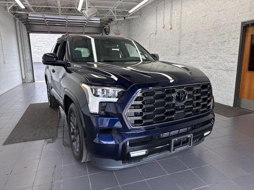 2025 Toyota Sequoia Platinum