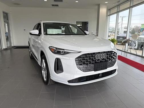 2025 Audi Q5 Premium Plus TFSI quattro S tronic