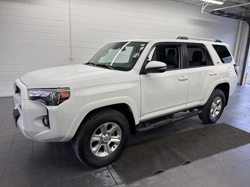 2022 Toyota 4Runner SR5 Premium