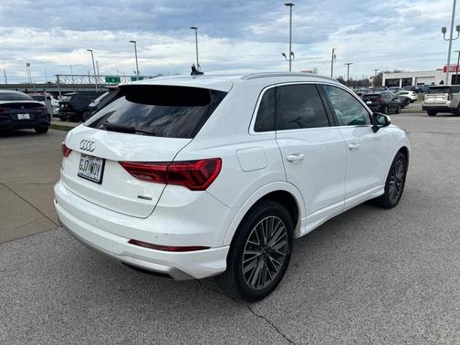 2022 Audi Q3 40 Premium