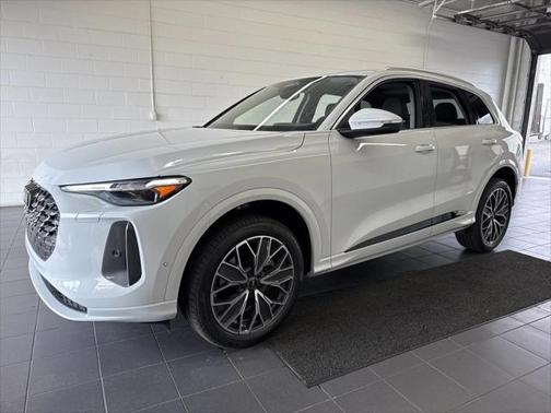 2025 Audi Q5 Premium Plus