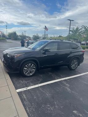 2020 Toyota Highlander Hybrid Platinum