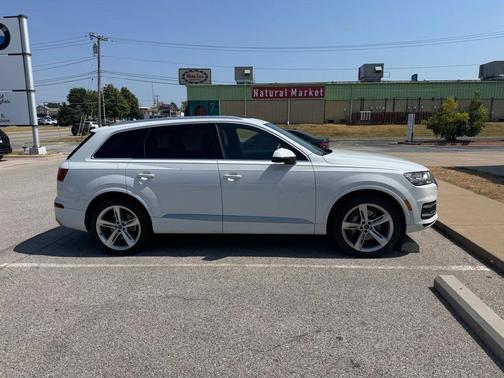 2019 Audi Q7 55 Prestige