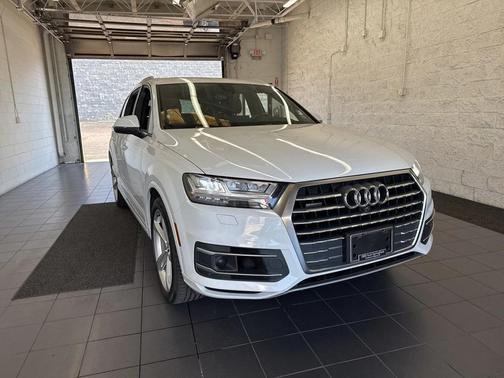 2019 Audi Q7 55 Prestige