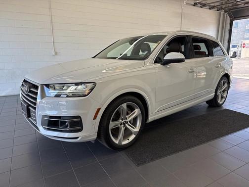 2019 Audi Q7 55 Prestige