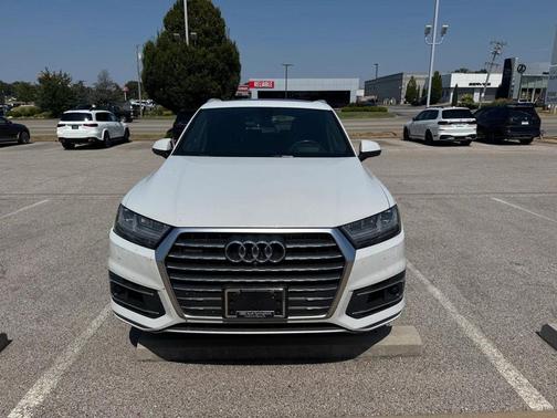 2019 Audi Q7 55 Prestige