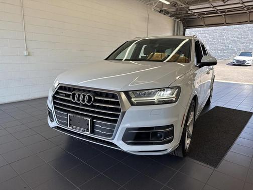 2019 Audi Q7 55 Prestige