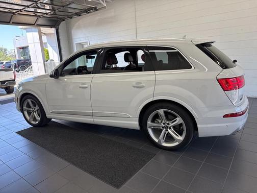 2019 Audi Q7 55 Prestige