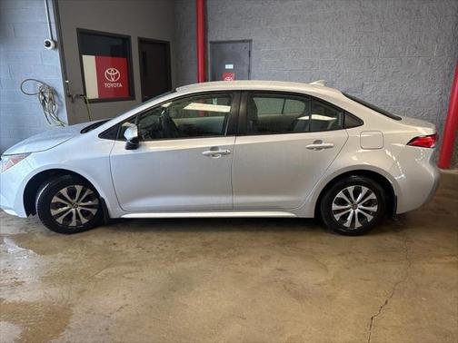 2022 Toyota Corolla Hybrid LE