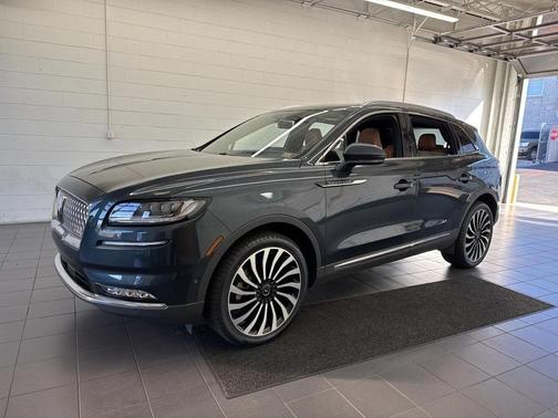 2022 Lincoln Nautilus Black Label