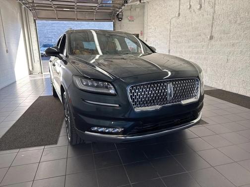 2022 Lincoln Nautilus Black Label