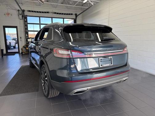 2022 Lincoln Nautilus Black Label