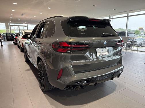 Dravit Grey Metallic 2026 BMW X5 M Base