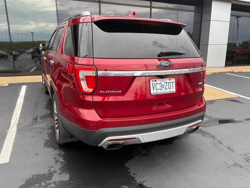 2017 Ford Explorer Platinum