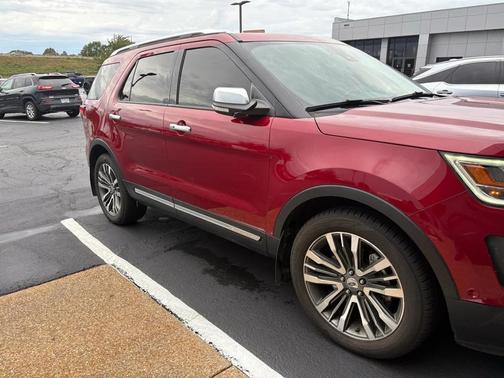 2017 Ford Explorer Platinum