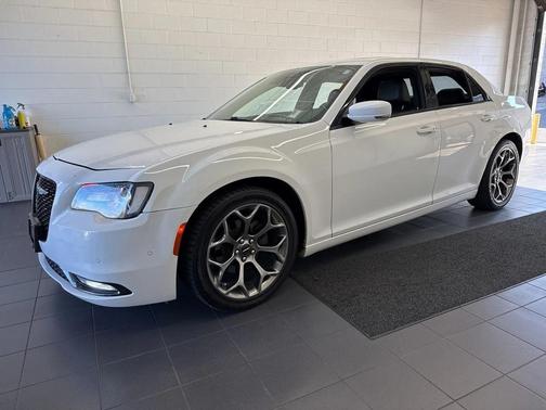 2018 Chrysler 300 S