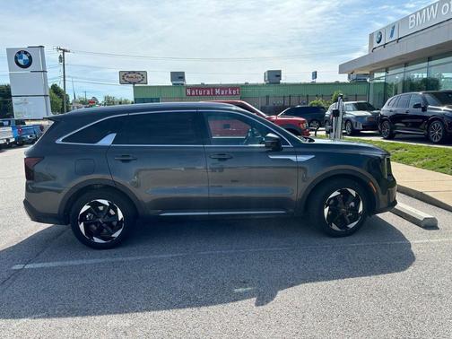 Interstellar Gray 2025 Kia Sorento Plug-In Hybrid SX Prestige