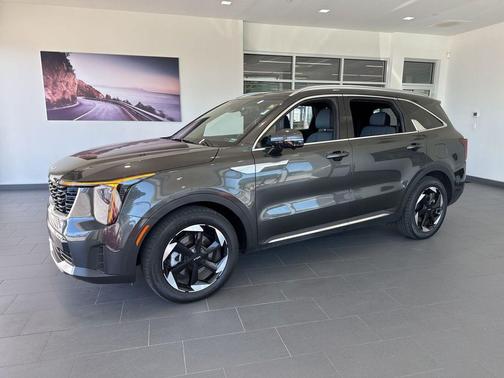 Interstellar Gray 2025 Kia Sorento Plug-In Hybrid SX Prestige